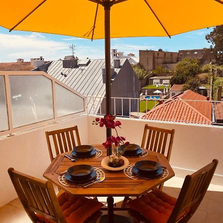 Apartamento com patio na rua principal da cidade Porto Exterior foto